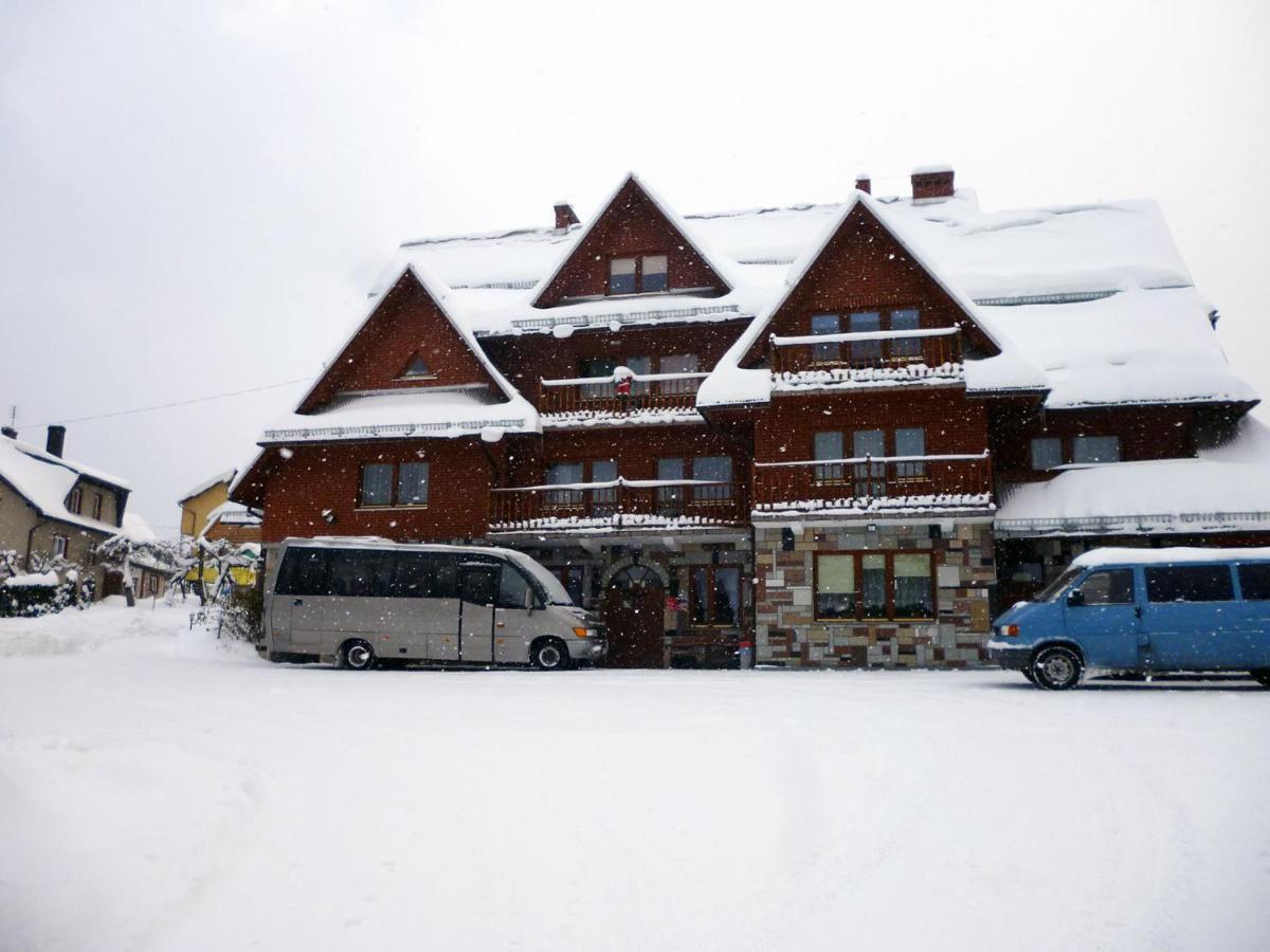 Hotel Dom Wczasowy Kazik Maniowy Exterior foto